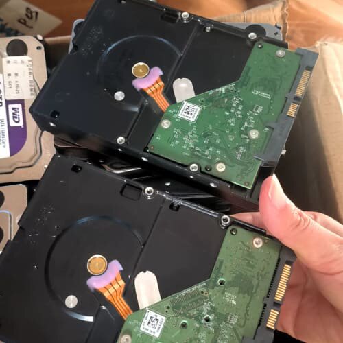 议价出1016个 西数，WD40PURX-外观E 打孔盘