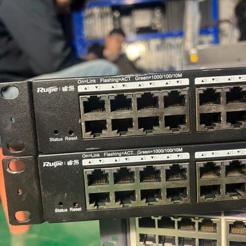议价锐捷RG-ES224GC 24口千兆网管交换机，安防监控等都