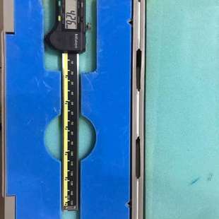 议价三丰数显深度卡尺0-150mm，成色不错，功能正常，显示