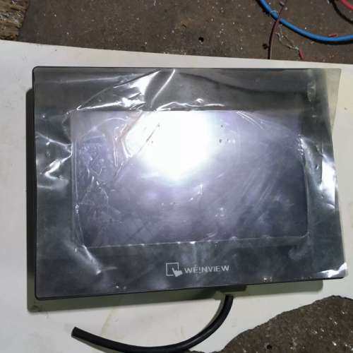 议价威纶触摸屏，tk6070ip，保护膜还在，好。