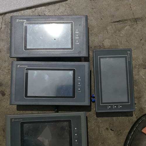 议价3个拆机SK-043AE触摸屏.成色如图，屏幕好的，10