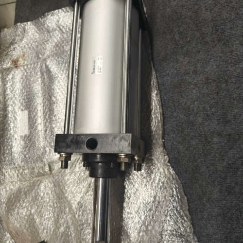 议价全新SMC重型大推力气缸CS1BN125-250，还有2台如