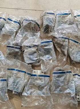 议价全新LA1 DN40C辅助触头，原装正品，型号8C06