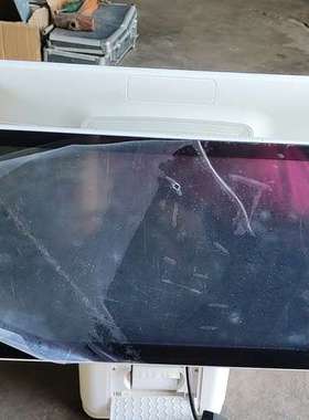 议价银一体机BD-800ASD，白色机身，15.6寸大屏，2G