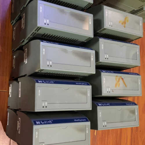 议价和利时模块FM148R实物拍照,成色如图,功能好,有8个