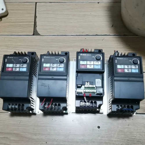 议价拆机台达变频器 VFD007EL21W 0.75KW 一