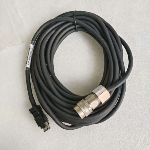 议价全新三菱伺服大功率编码器线，型号MR-J3ENSCBL08M