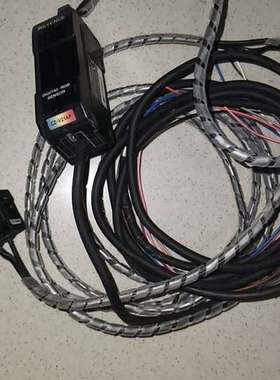 议价CZ-V21AP，基恩士颜色传感器CZ-H35S，光纤放大器