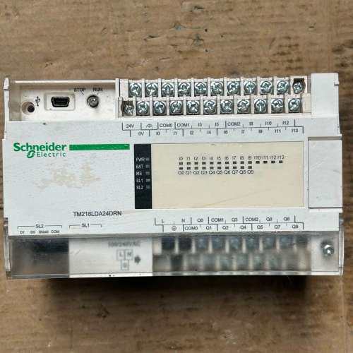 议价PLC控制器TM218LDA24DRN，二手拆机，外观