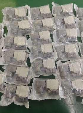 议价SMC电磁阀，VX210FG，共计32个，