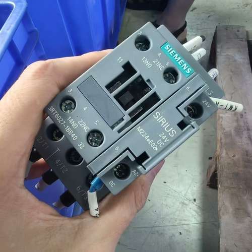 议价直流接触器3RT6027-1BB40，24V电压，拆机