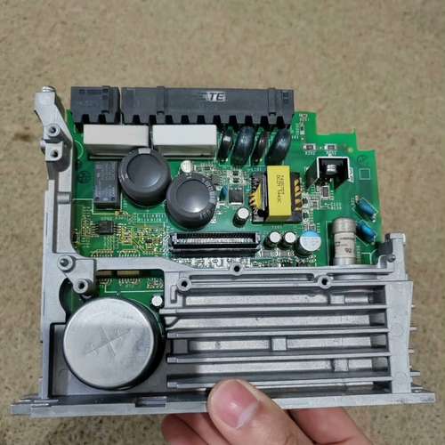 议价安川7代200瓦驱动板