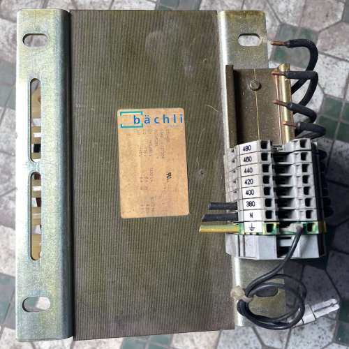 议价变压器，拆机件。参数看图片。大概30斤