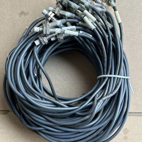 议价拆机E2E-X4MD1