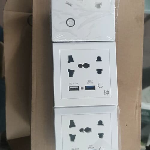 议价涂鸦86型USB智能插座wifi zigbee