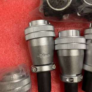 议价航空插头WS28-26芯(8套,多2个插头),镀金针脚,带防