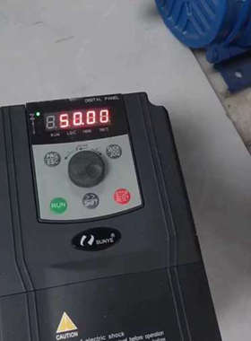 议价日业变频器4KW，CM528-A04T4R0G/5R5PB，