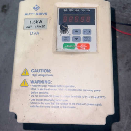 议价德莱尔1.5KW低压240V变频器，DVA-2S0015G已