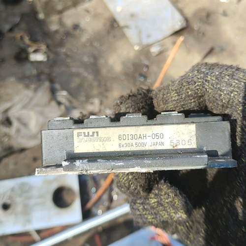 议价6DI75A-050，富士模块，原装拆机 ，功能好。实拍