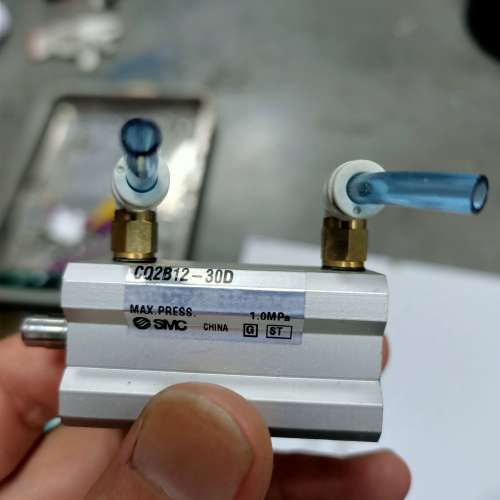 议价原装SMC气缸，设备拆机件，只有，连气管都透漏着高级