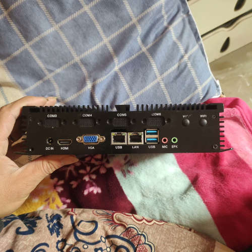 议价八代i5迷你工控机，8g内存，256g固态，双千兆网口。金属