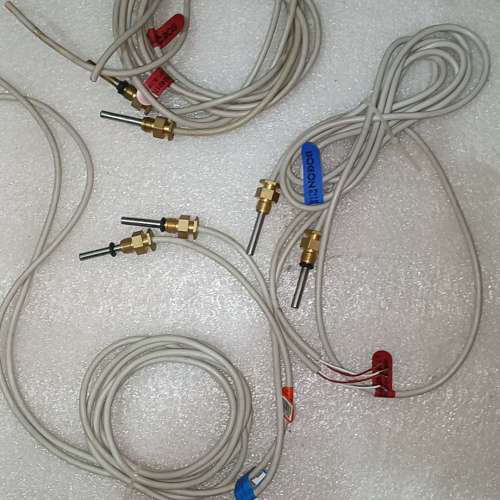 议价温度传感器测温探头热量表配件,80套，为一套，我看了一下