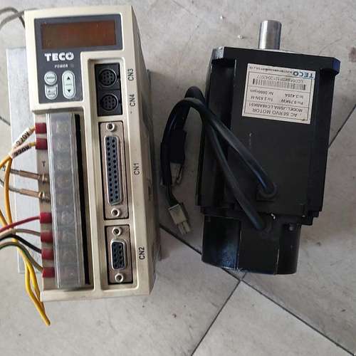 议价东JSDEP-20A驱动器，电机一套，功能完好，剪线拆机