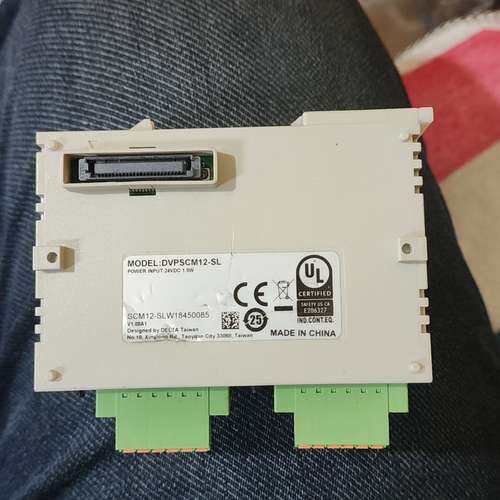 议价台达PLC  DVPSCM12-SL 成色如图所示