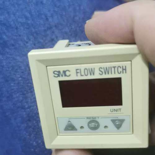 议价SMC PF2W300-A-M 数字显示压力传感器