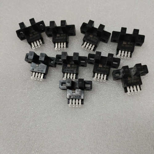 议价EE-SX671P有轻微安装痕迹，年份新2024年，实