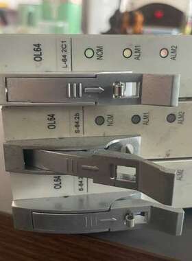 议价中兴s385 ol64。 插脚有磕碰便宜处理