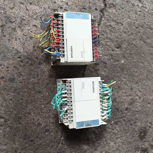 议价三菱原装 FX1S-30MR 001和MT001拆机，成色如