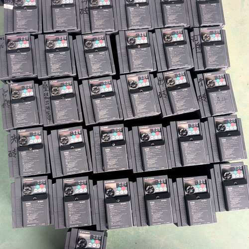 议价拆机三菱D700变频器0.75KW