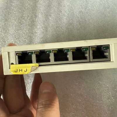 议价交换机tcsesu053fn0，功能好，成色如图所示