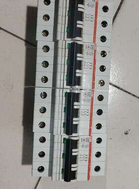 议价ABB空气开关断路器S263  3P  D20 拆机正品4个