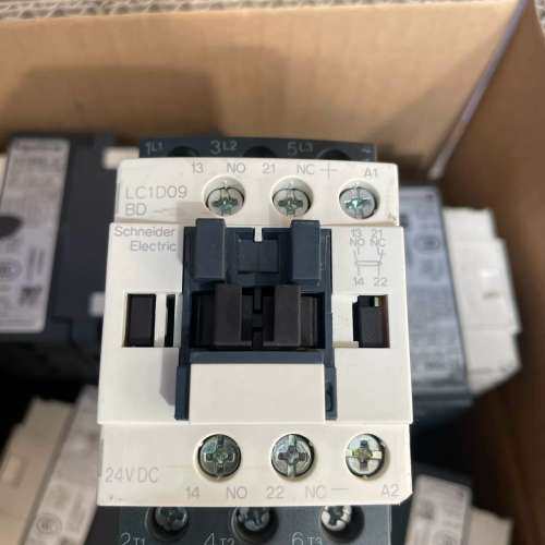 议价直流接触器 LC1D09BD，DC24V线圈，拆机