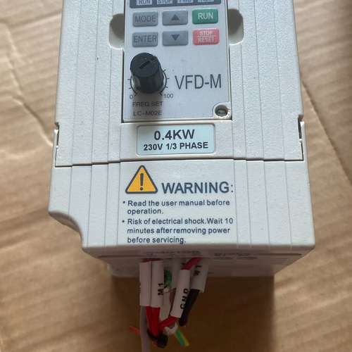 议价拆机台达变频器 ⅤFD004M21A  输入  200-24