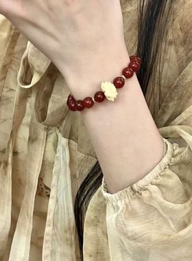 新款原创设计天然红玛瑙手串搭配莲花招财本命年红手串双圈水晶