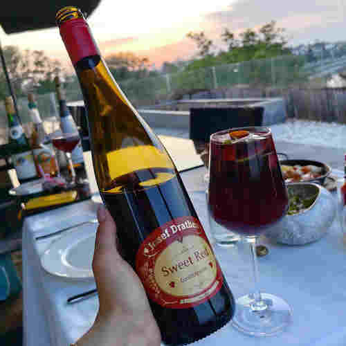 不酸涩的德国进口甜红葡萄酒