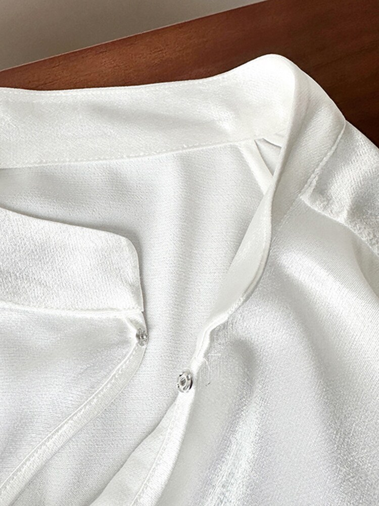 2024 NEW CHINESE STYLE SLANTED PLACKET STAND COLLAR NEW CHINESE WOMENS TOP DESIGN OSTRICH FEATHER WHITE SHIRT SHIRT