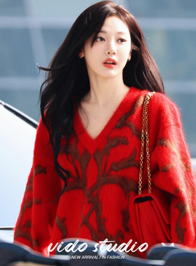 宁艺卓陈都灵同款红色V领提花毛衣女宽松慵懒风新年氛围感针织衫