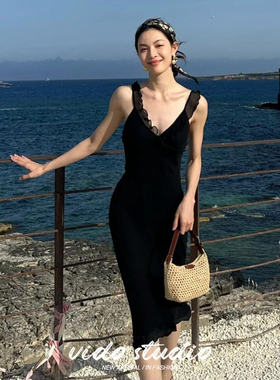 钟楚曦同款黑色法式修身荷叶边V领吊带裙女夏气质包臀鱼尾连衣裙