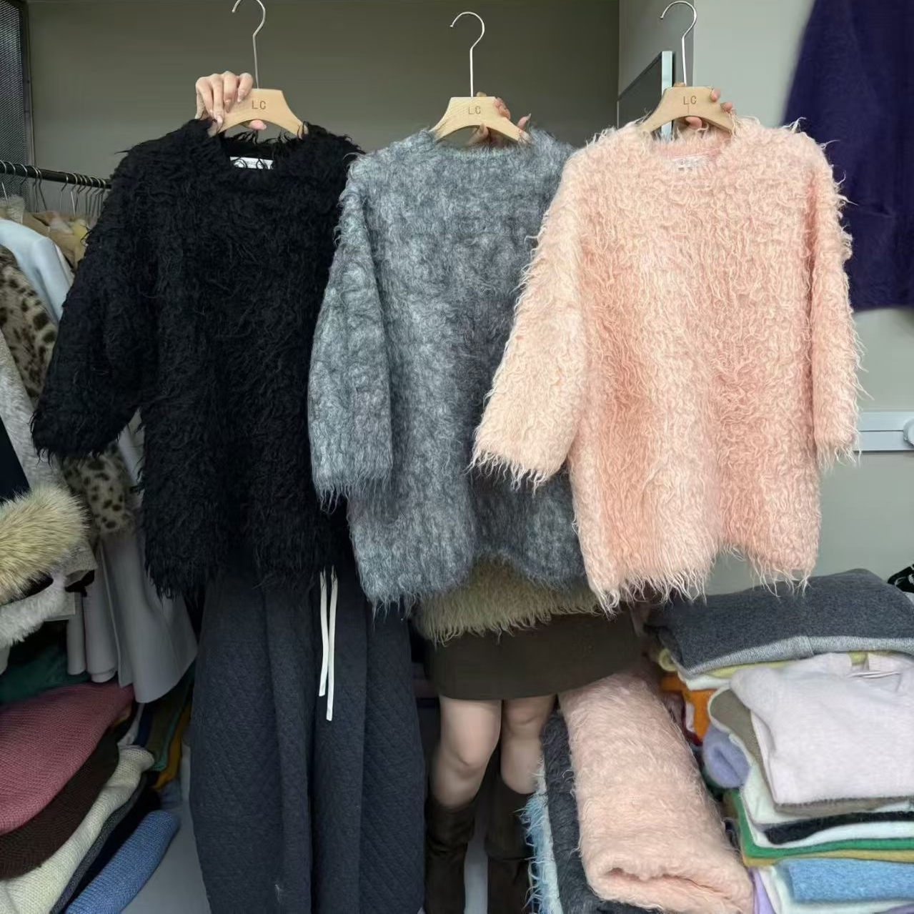 长毛绒圆领套头羊毛针织衫毛衣女