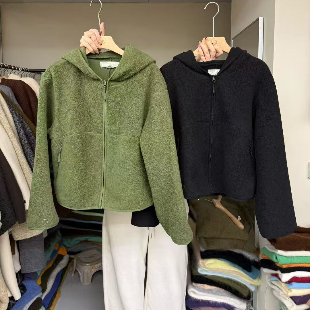 颗粒绒连帽拉链短款外套女