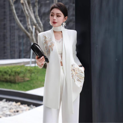 2025早春新品干练女王范重工钉珠亮片花长袖西装外套直筒长裤套装