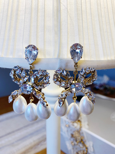 Bijoux Heart 水晶珍珠水滴吊坠耳针 英国现货