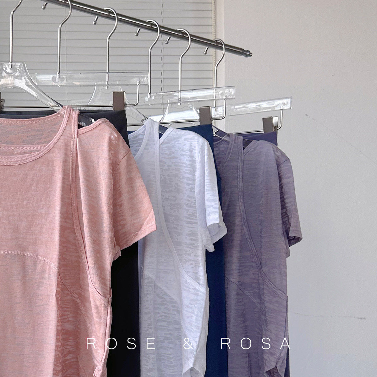 性感挂脖长袖~外穿休闲运动上衣露肩宽松透气跑步瑜伽服健身罩衫