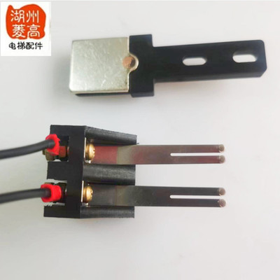 安利索轿门锁门刀静T动触点
