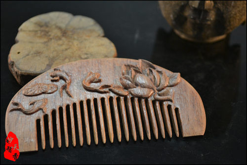 手工雕刻木梳子红酸枝木拢子雕刻荷花中国风实物拍摄 一物一拍
