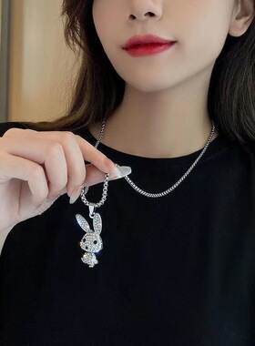 可活动小兔子吊坠项链女
